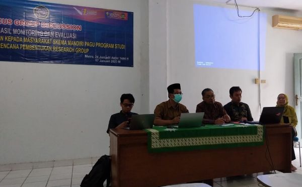 Tingkatkan Kualitas Penelitian dan pengabdian kepada masyarakat dosen UM Metro, LPPM UM Metro adakan FGD Hasil Monev Skema Mandiri dan rencana penyusunan Research Group